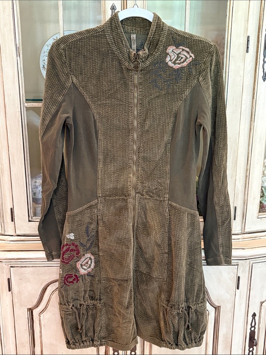 XCVI Dresses & Skirts - XCVI Olive Green Corduroy Zip-Front Jacket-Dress with Floral Accents